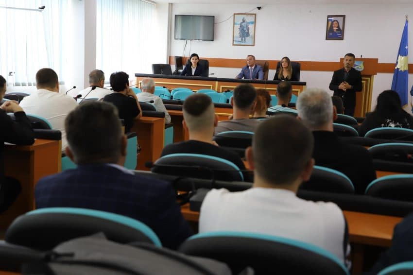 Vushtrria edhe me një tjetër subvencion, ndanë 70,000 euro për Kulturë, Rini e Sport