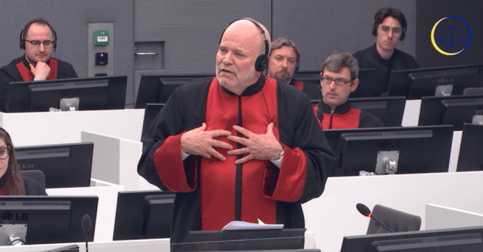 Avokati i Thaçit e ballafaqon Abrahamsin me një tjetër raport kontradiktor