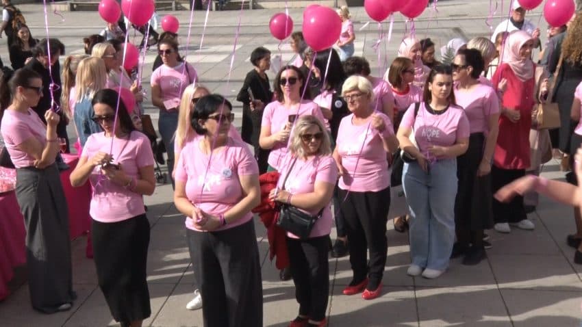 “Më të forta se frika” – gratë mblidhen në Prishtinë në mbështetje të të prekurave me kancerin e gjirit