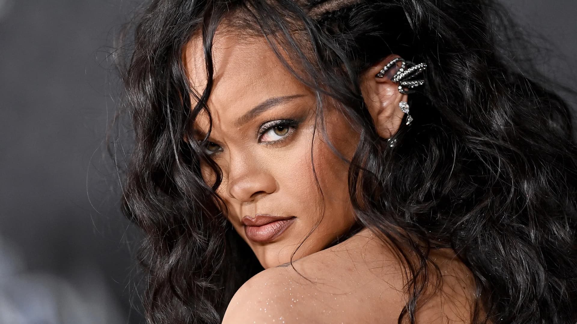 Pas shtatë viteve, Rihanna rikthehet me turne
