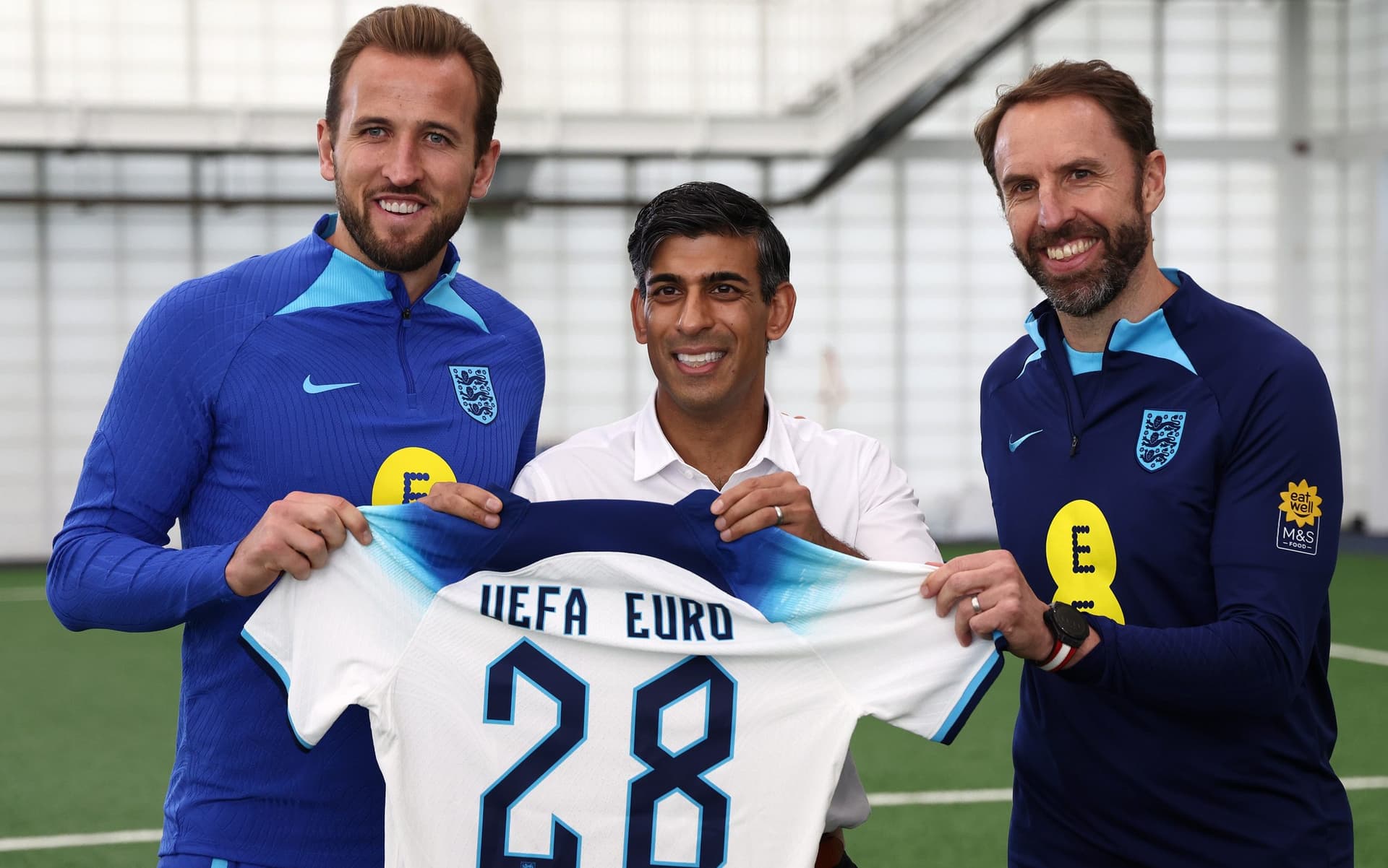 Euro 2028 do të mbahet në Britani të Madhe dhe Republikë të Irlandës