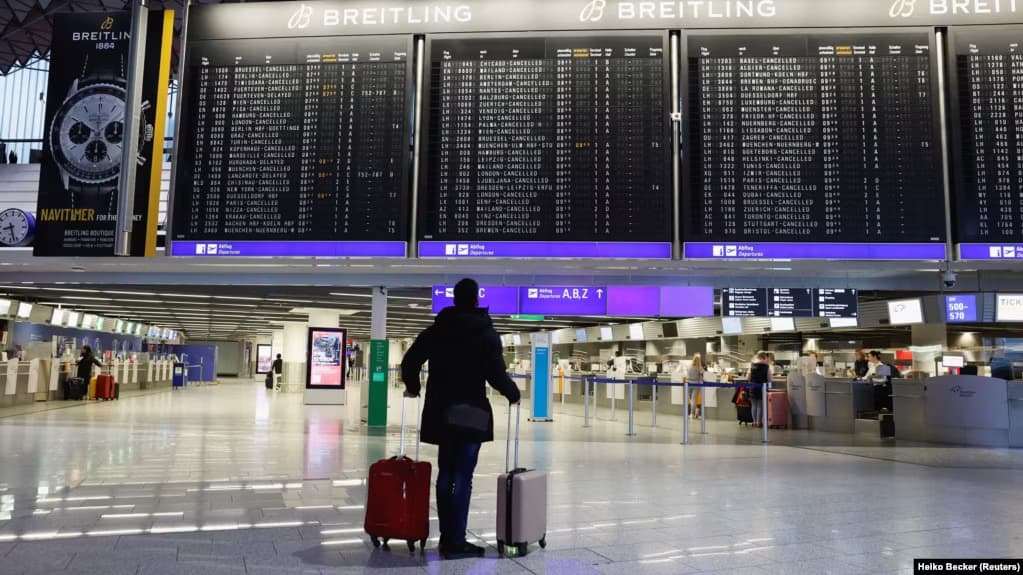 Bora e madhe pamundëson fluturimet në aeroportin e Mynihut