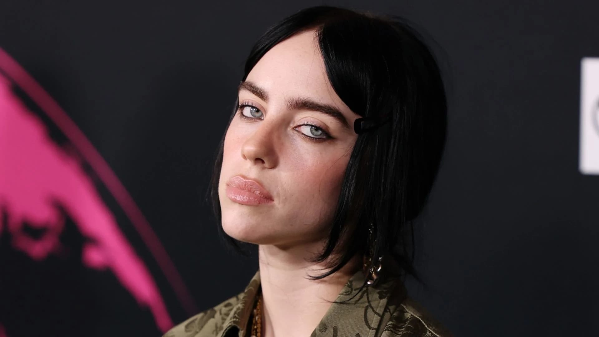 Billie Eilish humb 100 mijë ndjekës në Instagram