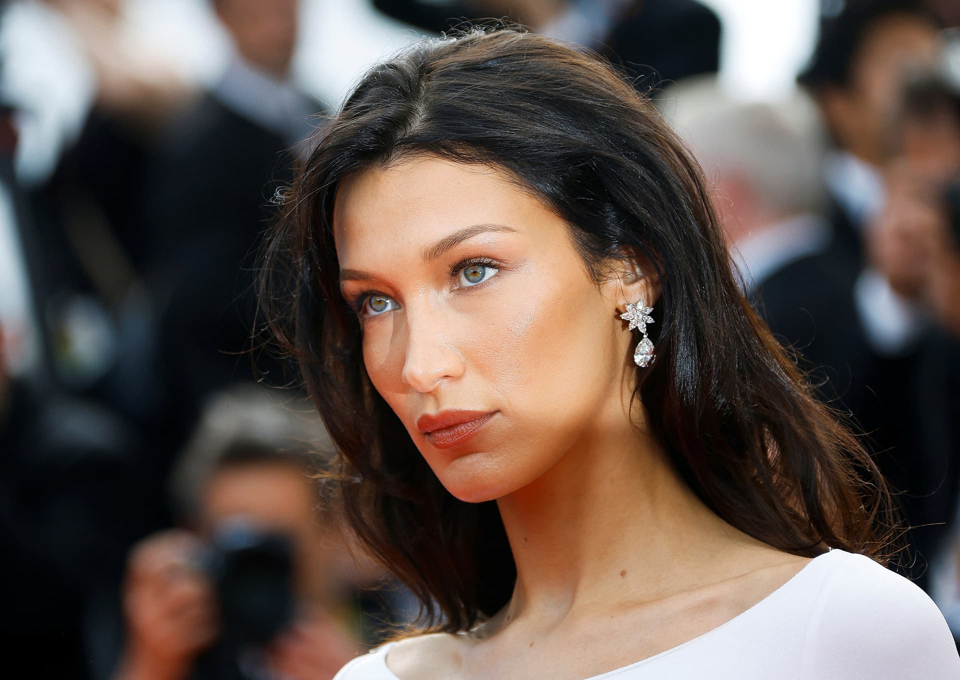Ka mbi dhjetë vite karrierë, por Bella Hadid largohet nga bota e modës për një arsye të veçantë