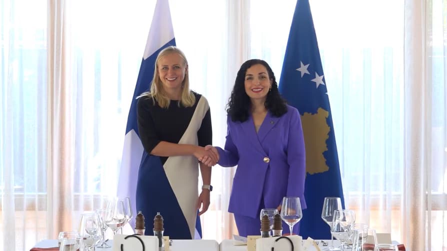 Osmani shtron drekë për ministren e jashtme të Finlandës