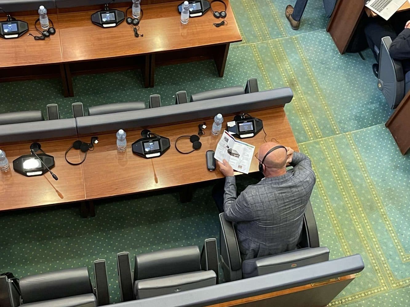 Kuvendi me pajisje teknologjike, deputetët përpara manualin për përdorimin e saj