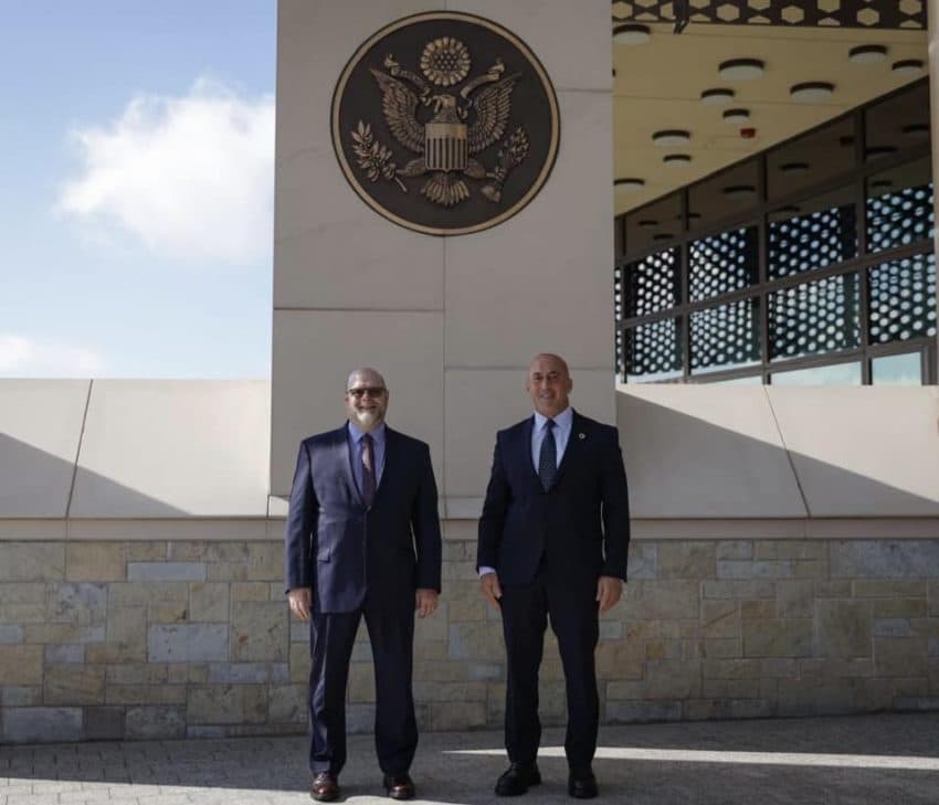 Haradinaj takohet me Hovenier: Partneriteti me ShBA-në është i përjetshëm