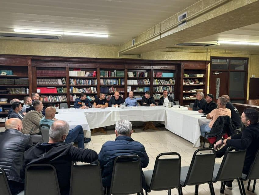 Haradinaj takohet me diasporën shqiptare në Çikago: Secili prej tyre dëshmon fuqinë e jashtëzakonshme të kombit
