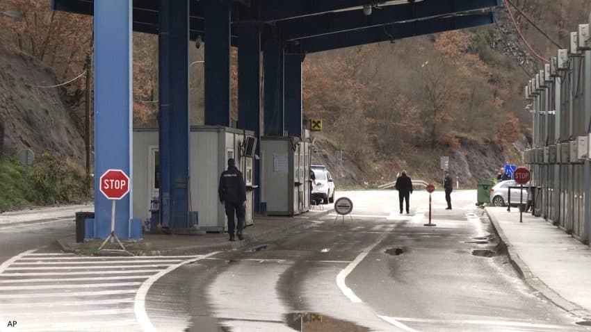 Paralajmërohet bllokadë e rrugës afër kufirit Kosovë –Serbi, QKMK del me apel për qytetarët