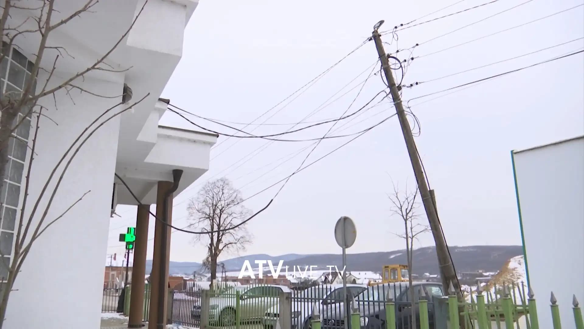 Shtylla elektrike afër rrëzimit, rrezikon çerdhen “Armela” në Podujevë