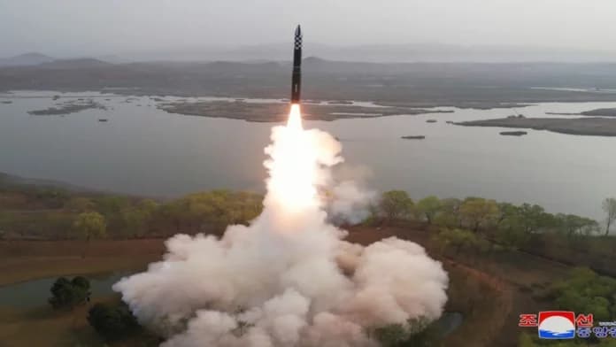 Testohet raketa hipersonike në Korenë e Veriut: Objektiv për të dekurajuar rivalët