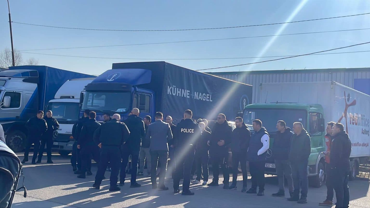 Në shoqërinë e Policisë së Kosovës, fillon shpërndarja e materialit zgjedhor nëpër komuna