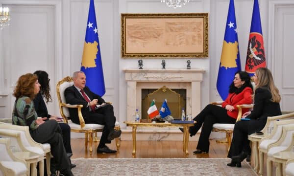 Osmani takohet me ambasadorin italian, flasin për konstituimin e institucioneve pas certifikimit të rezultateve