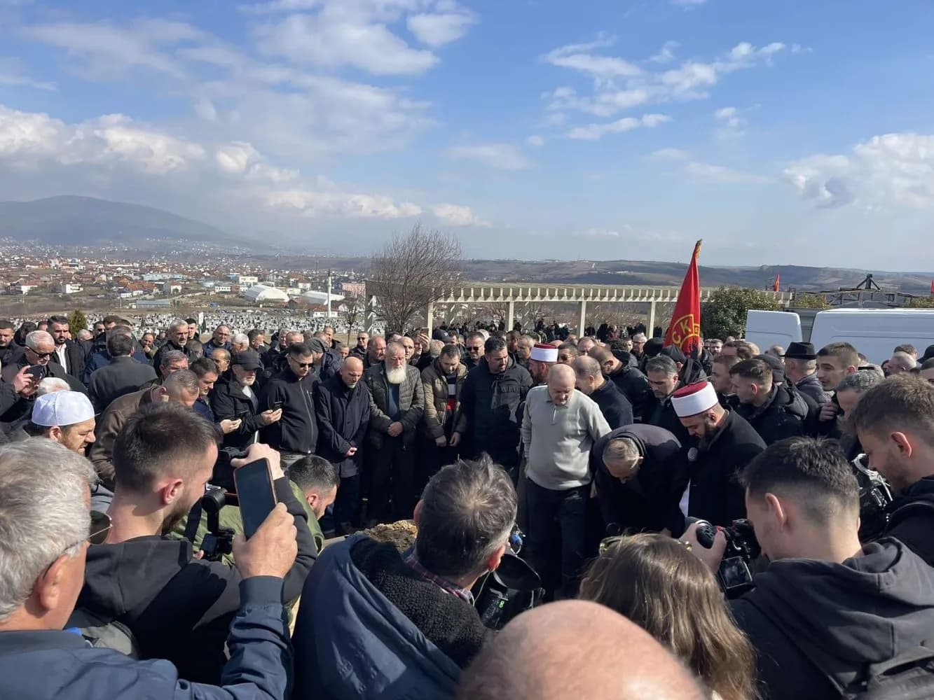 I jepet lamtumira e fundit Bajram Qerkinit