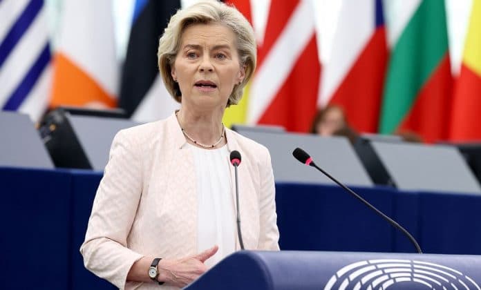 Von der Leyen: BE-ja shpreh keqardhje të thellë për tarifat amerikane për veturat