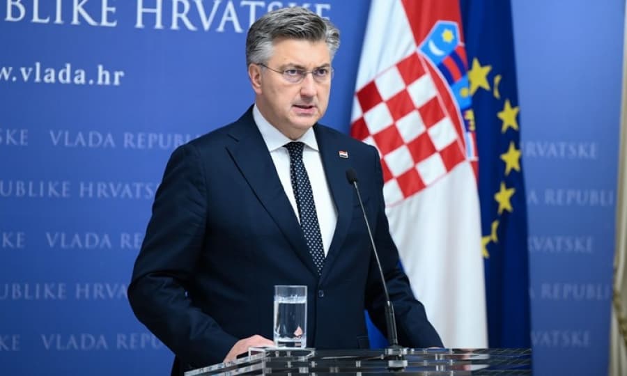 Kryeministri kroat i përgjigjet Vuçiqit: S’marrim leje nga Serbia për bashkëpunim me Kosovën