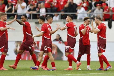 Zvicra publikon listën për kualifikimet e Botërorit 2026 – Xhaka dhe Jashari përballë Kosovës