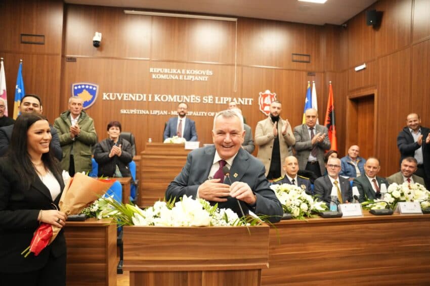 Imri Ahmeti betohet për mandatin e katërt si kryetar i Lipjanit: Faleminderit nga zemra