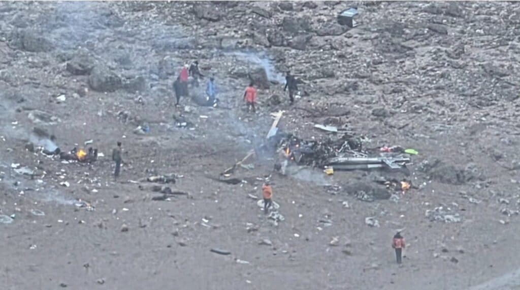 Rrëzohet një helikopter në malin e Kilimanxharos, pesë të vdekur