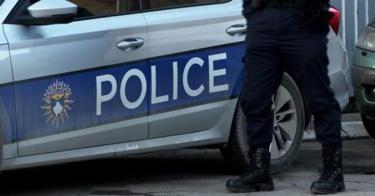 Dy persona ndalohen për kalim ilegal të kufirit në Leposaviq