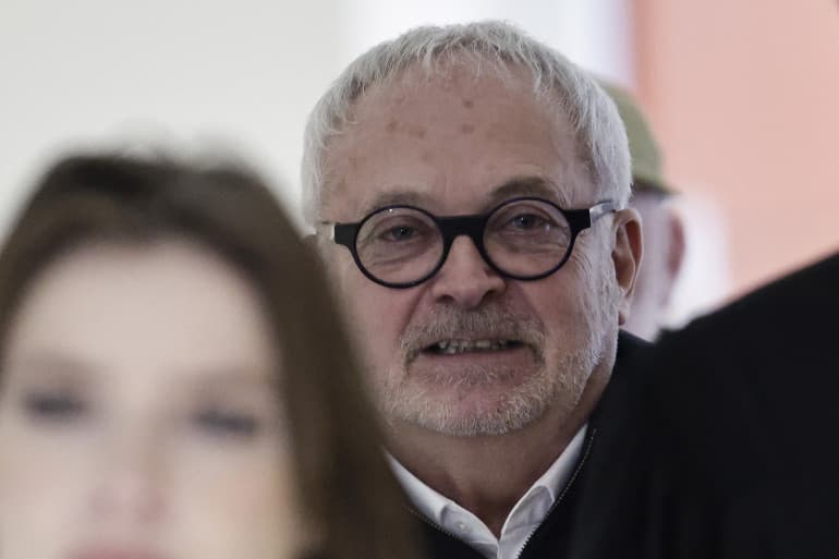 Katër vite burg për ish-senatorin francez që drogoi një deputete për të abuzuar seksualisht me të