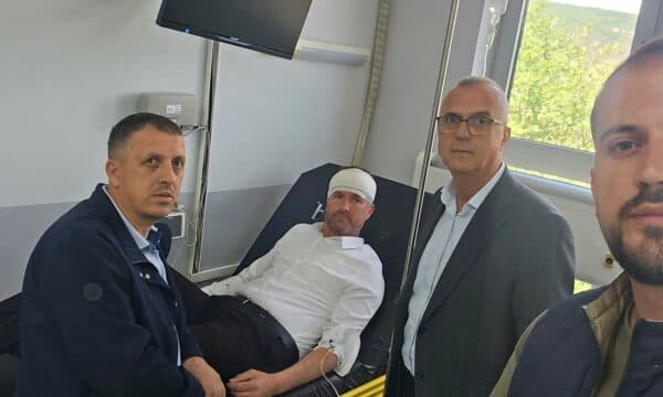 Dugolli, Zyba e Azemi shkojnë në spital te Mehani: PDK ta dënojë pa hezitim këtë sulm të papranueshëm