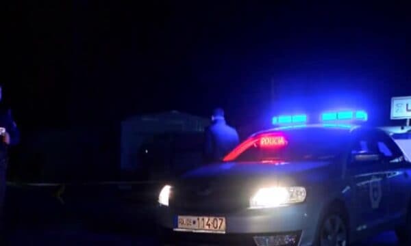 Ngjarja e rëndë në Deçan, babë e bir dyshohet se vdiqën si pasojë e kontaktit me rrymën, Policia: Ishin duke e larë veturën në oborr