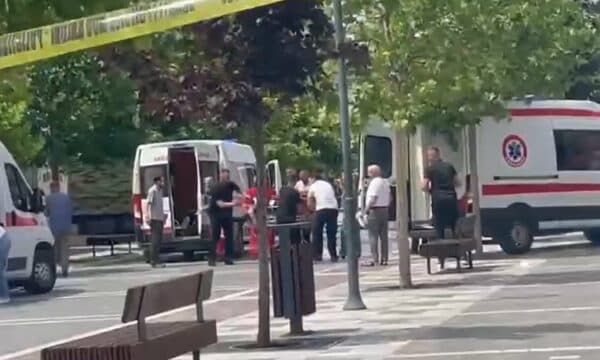 Plagosja e katërfishtë në Podujevë, policia i ka bastisur shtëpitë të dyshuarve, iu gjeti armë e mbi 100 fishekë – detaje