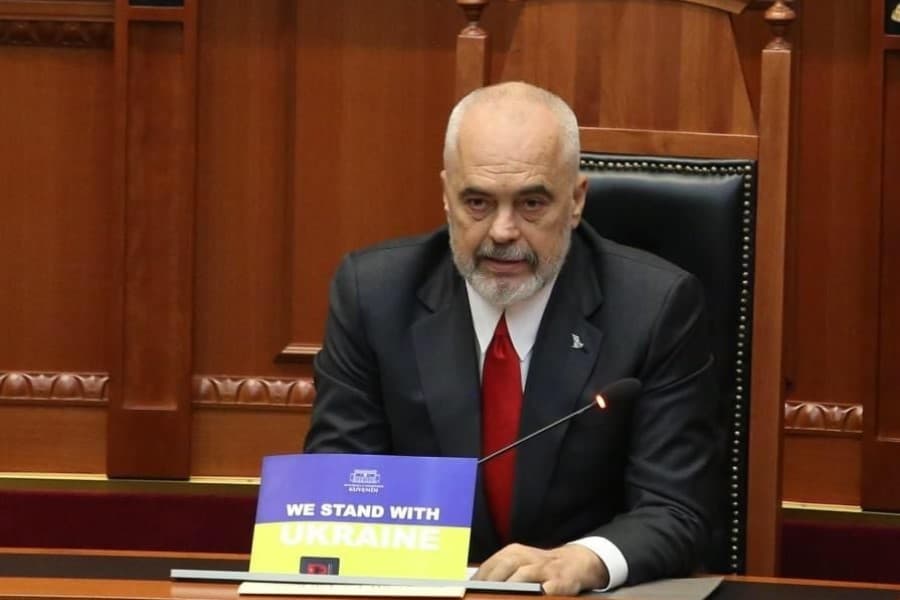 Rama uron kryeministrin e ri të Ukrainës: Shqipëria qëndon e palëkundur pranë popullit ukrainas