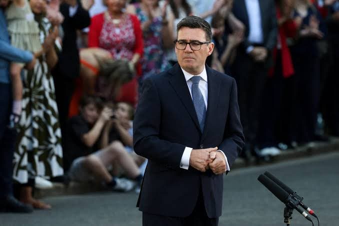 Premtimi i parë i Burnham si kryeministër: Do t’i japim fund fjetjes në rrugë të të pastrehëve në Angli