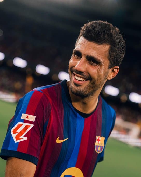 Rodri debuton me Barcelonën, mesfushori: “Ky është vendi ku doja të isha”