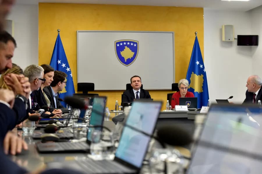 Qeveria Kurti IV mban sot mbledhjen e parë