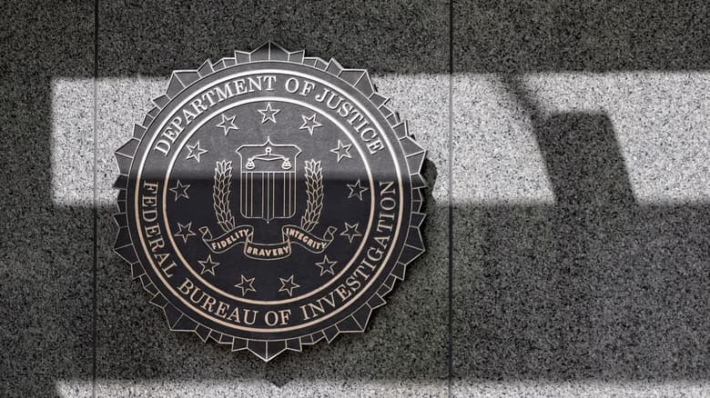 FBI paralajmëron për PHP2Shell: Rrezik për serverët e internetit