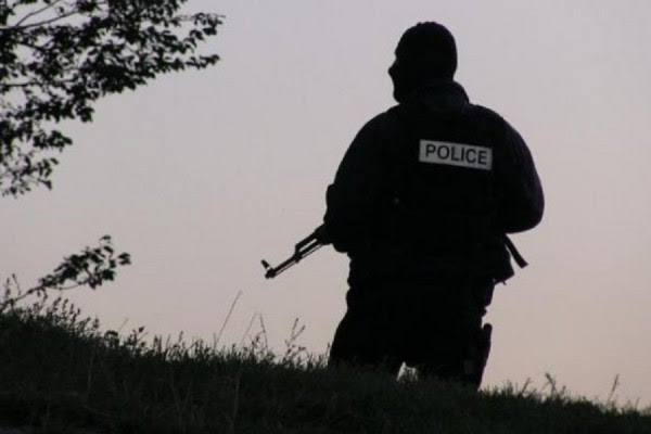 Dyshohet se hyri ilegalisht nga Serbia  ndalohet një person në Leposaviq