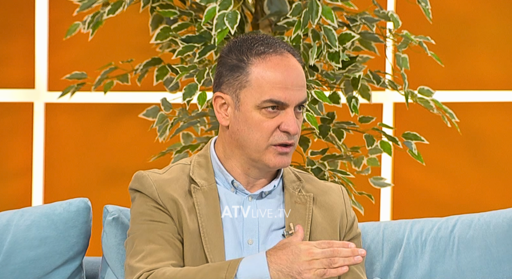 Simptomat, fazat dhe diagnoza e Kancerit të Gjirit – Flet onkologu Arben Bislimi