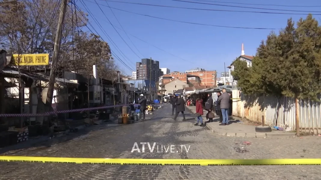 Kaplohet sërish nga zjarri Tregu i Gjelbër në Prishtinë