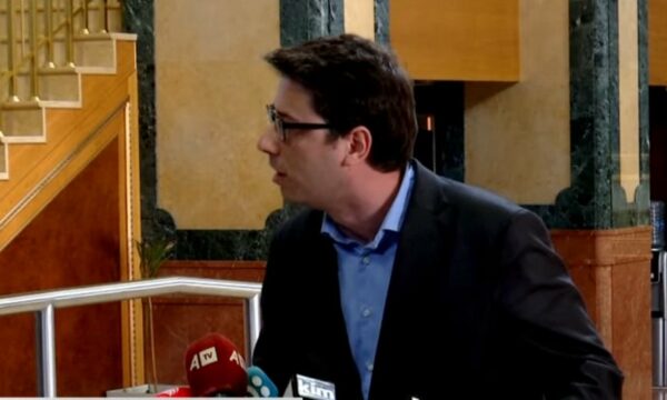 Murati  PDK  LDK  AAK dhe Lista Serbe refuzuan ta zhbllokojnë procesin