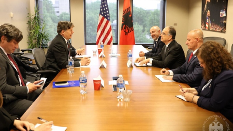 Begaj takoi Christopher Landau  Ftojmë investitorët amerikanë në Shqipëri