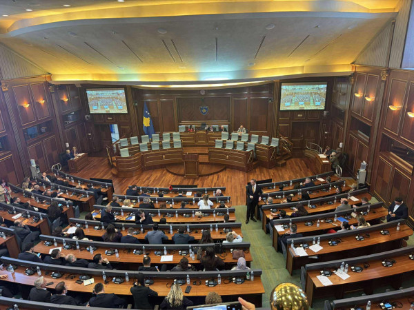 Vazhdimi i seancës konstituive  deputetët fillojnë të mblidhen në Kuvend
