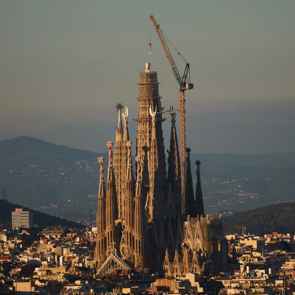 “Sagrada Familia” e Barcelonës bëhet kisha më e lartë në botë