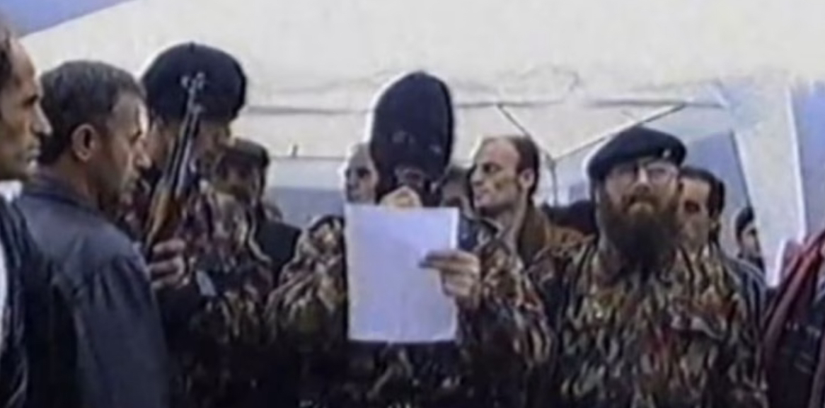 28 vjet nga dalja publike e UÇK së në skenë