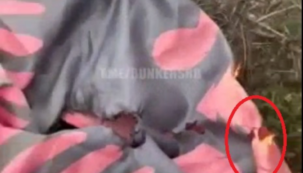 Faqja nacionaliste serbe publikon pamje nga djegia e flamurit kombëtar në Mitrovicë