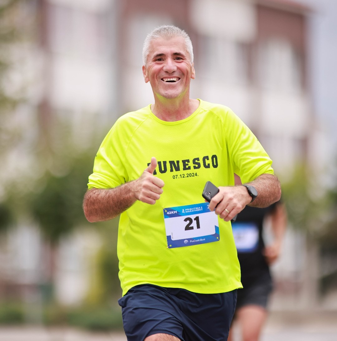 56-vjecari-qe-nuk-e-ndal-moti-8-vite-cdo-mengjes-me-vrap-sot-renditet-i-3-ti-ne-gjysmemaratonen-e-kroacise