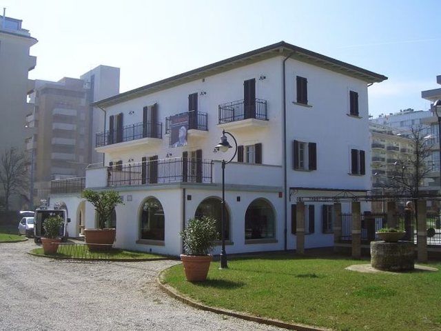 del-ne-ankand-rezidenca-verore-e-diktatorit-fashist-benito-musolini-ne-itali