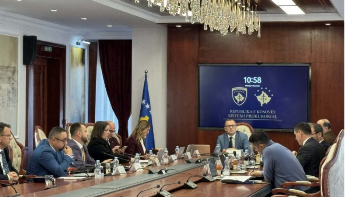 Propozohet shkarkimi i kryesuesit dhe kërkohet që Agron Qalaj ta lëshojë mbledhjen e KPK së