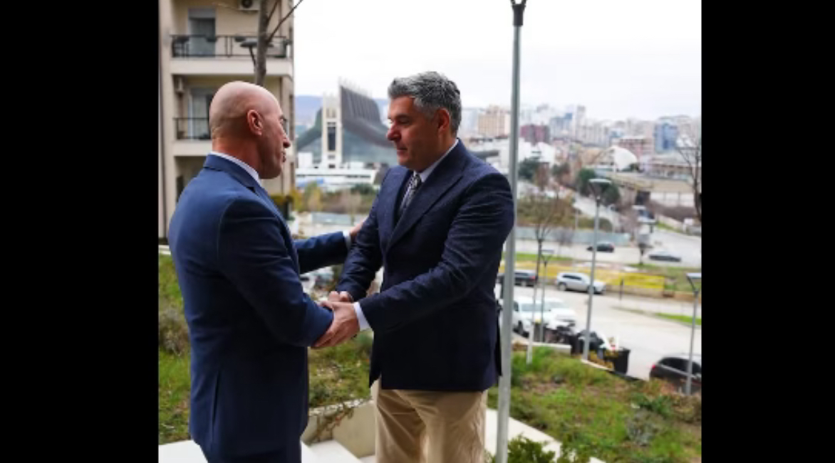 Ardian Kastrati largohet nga PDK  i bashkohet AAK së