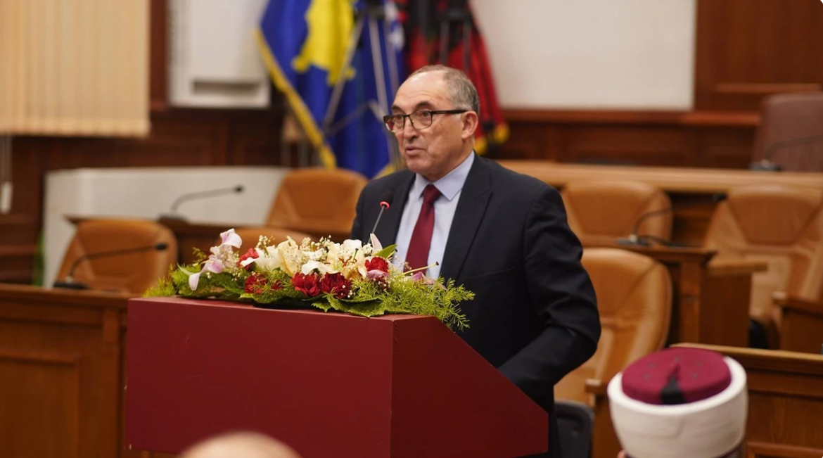 Shaqir Totaj betohet për mandatin e dytë si Kryetar i Prizrenit