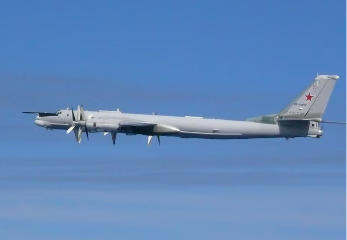 Japonia ngre avionë luftarakë pas patrullimeve të përbashkëta ruso kineze  rriten tensionet