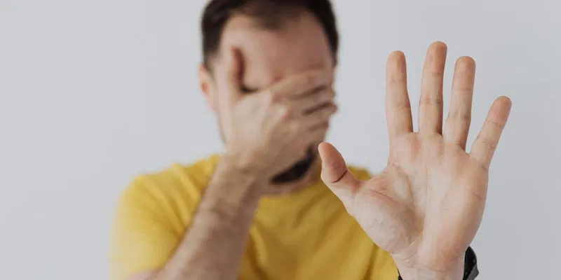 heshtja-si-mjet-ndeshkimi-the-silent-treatment-nje-fenomen-psikologjik-alarmues