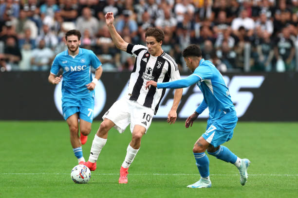 Napoli Juventus derbi i fundjavës në Serie A